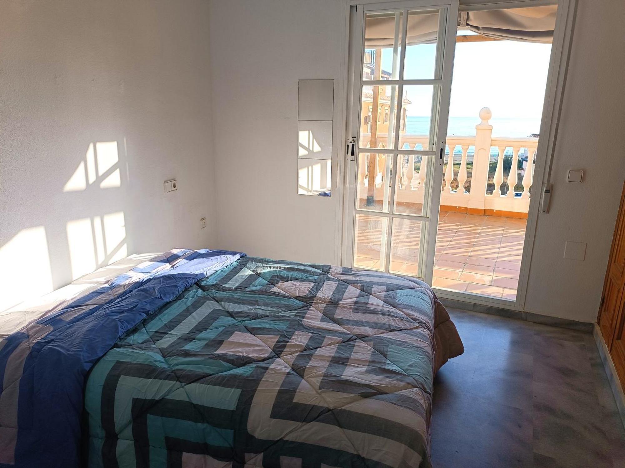 Lovely Penthouse In Front Of The Beach With Free Parking Malaga Luaran gambar